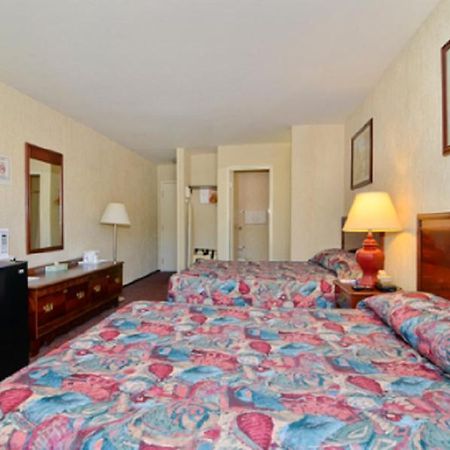 America'S Best Value Inn Of Новато Экстерьер фото