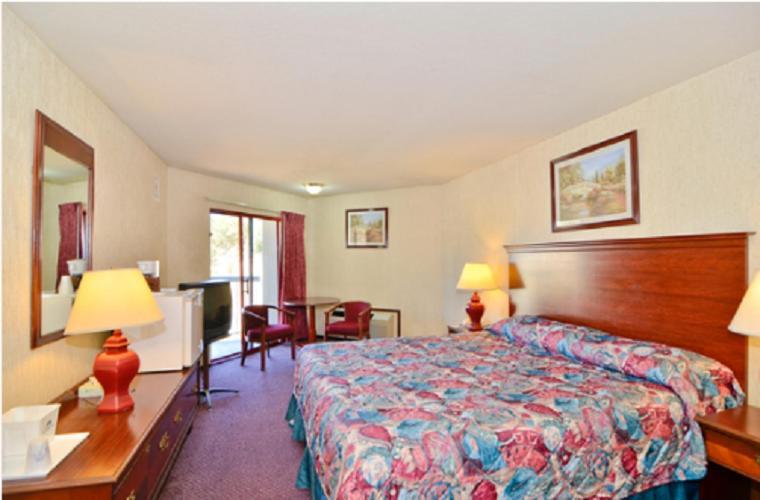 America'S Best Value Inn Of Новато Номер фото