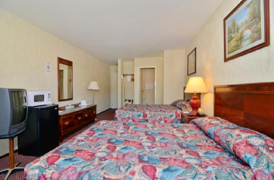 America'S Best Value Inn Of Новато Экстерьер фото