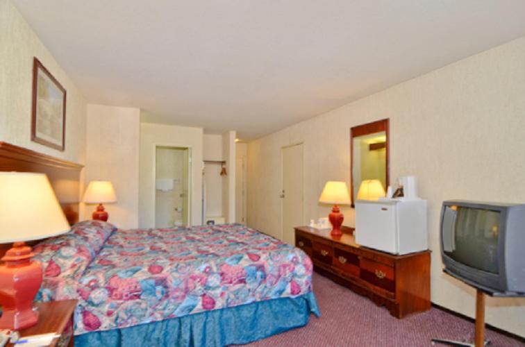 America'S Best Value Inn Of Новато Экстерьер фото